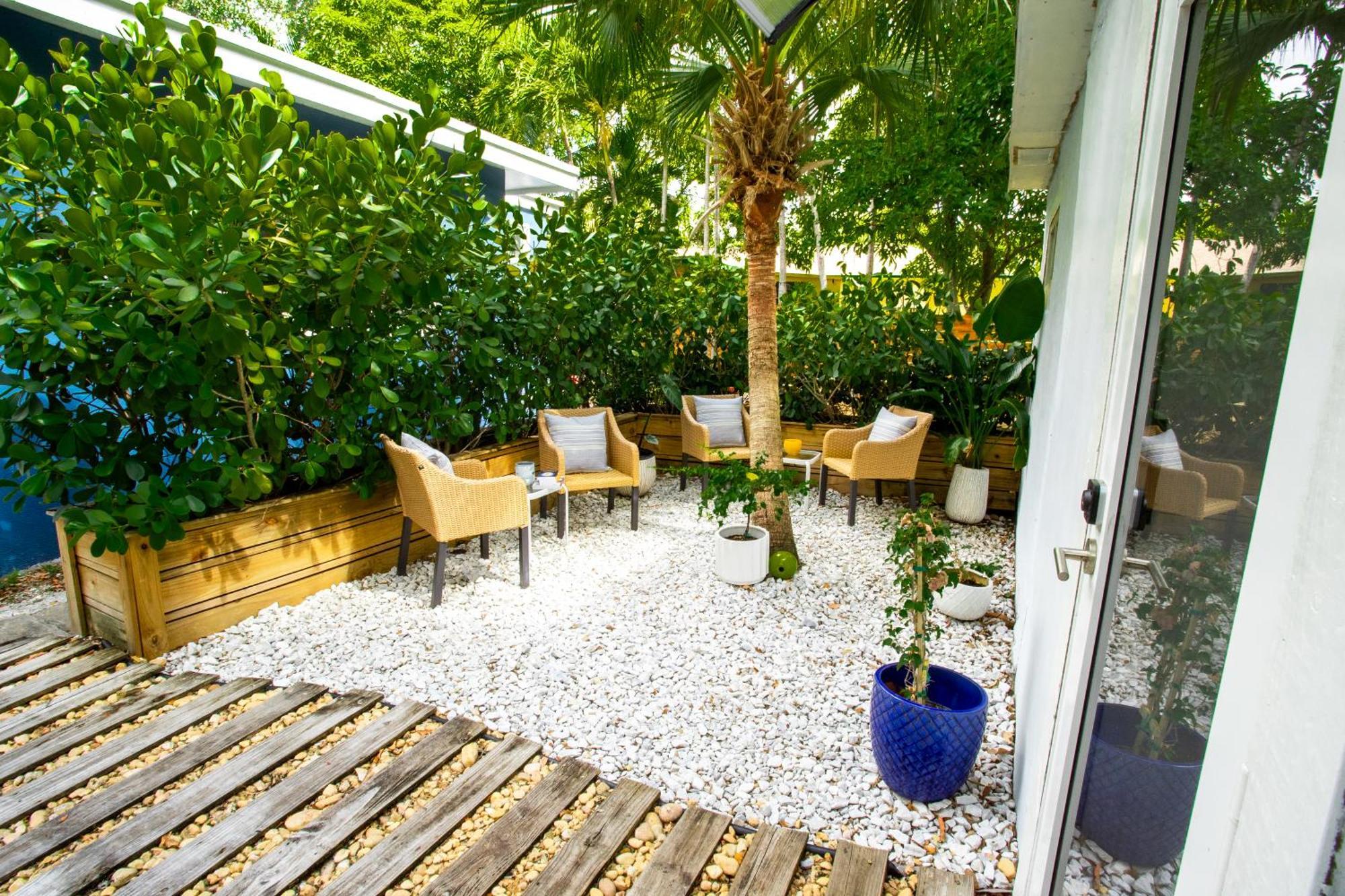 Cozy Tiny Home - Hidden Gem! Miami Exterior photo